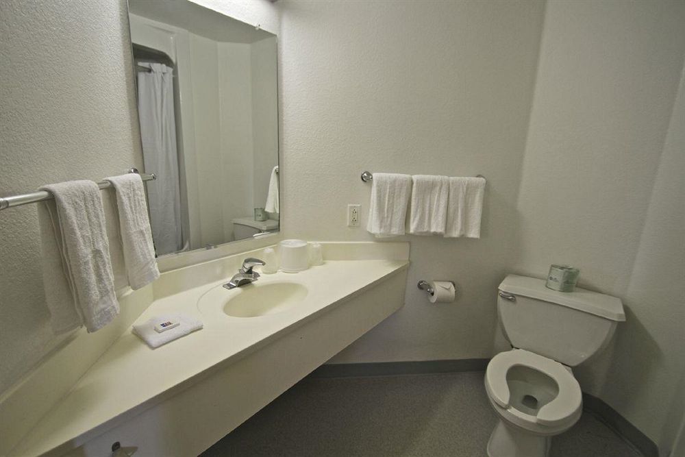 Hotel 6-columbia, Sc - Jackson Area